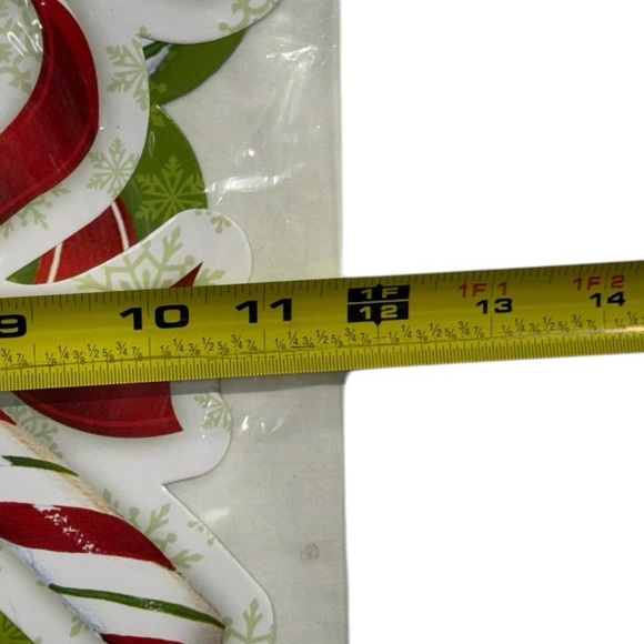 Creative Converting cutout assortment set of 3 candy cane cutouts new in package - Picture 4 of 6
